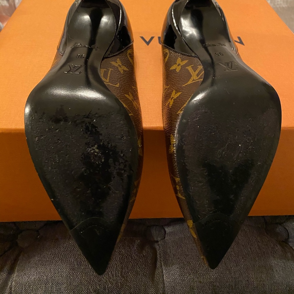 Beautiful LV shoes ,comfortable,and very classic - Picture 2 of 9